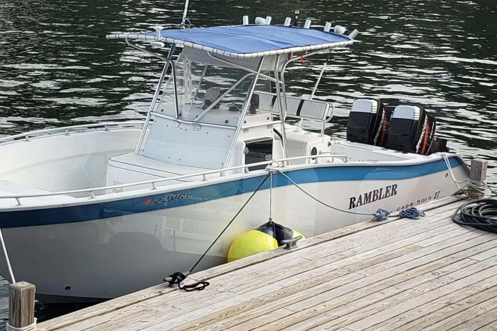 a small boat in a body of water